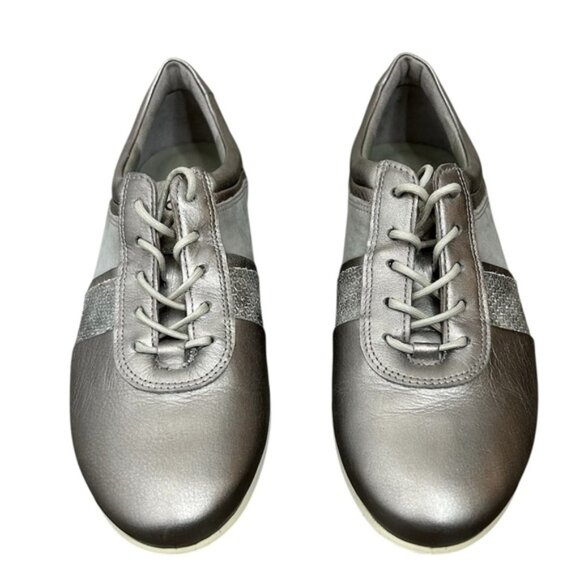 ECCO Silver Touch Sneaker Lace Shoes Metallic Leather Size 6 - Picture 1 of 12